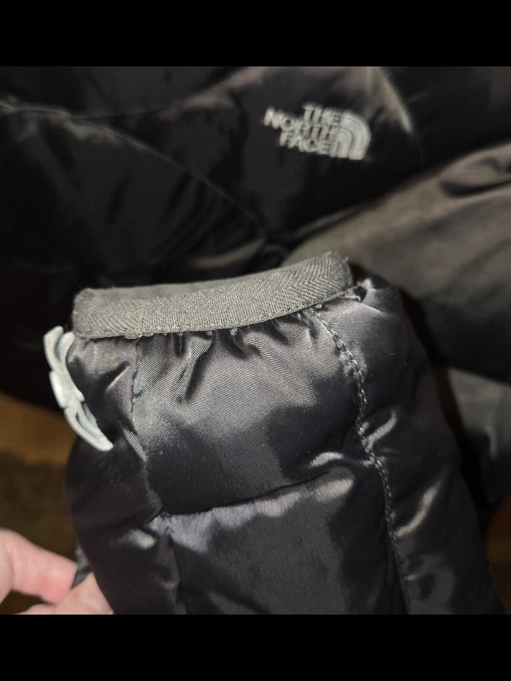 The North Face Black and Cream Insulated Ski Jacket - Picture 3 of 7